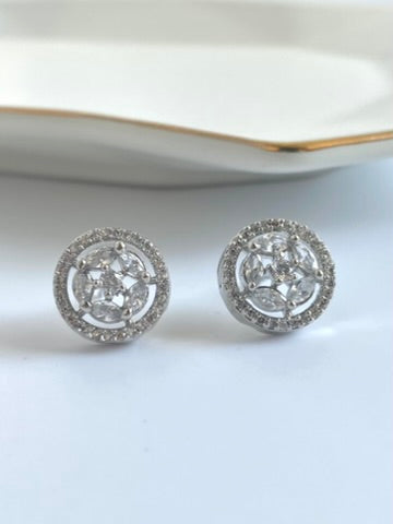 Colosa Round Diamond Stud Earrings