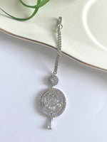Load image into Gallery viewer, Crescent White Diamond Maang Tika