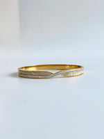 Load image into Gallery viewer, Diamond Studded Marble Finish Golden Bracelet