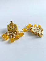 Load image into Gallery viewer, Double Mirror Pearl Golden Mustard Choker Set