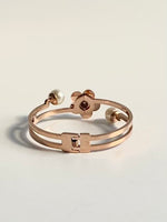 Load image into Gallery viewer, Dual Flower N Pearl Stunning Rose Gold Bracelet
