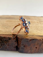 Load image into Gallery viewer, Elizabeth Royal Blue White Diamond Free Size Ring