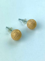Load image into Gallery viewer, Golden Stud Earrings