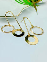 Load image into Gallery viewer, Inverted U With Golden Cirle Earrings