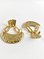 Load image into Gallery viewer, Long Beated Golden Earrings