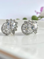 Load image into Gallery viewer, Loving Solitaire Diamond Studded Earrings