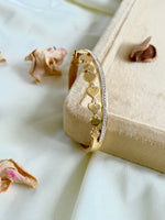 Load image into Gallery viewer, Meeting Hearts Diamond Studded Golden Bracelet