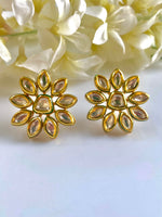 Load image into Gallery viewer, Petals Of All Time Kundan Earrings
