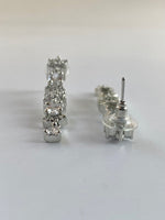 Load image into Gallery viewer, White Diamond Necklace Set