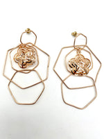 Load image into Gallery viewer, Flower In The Middle Hexagonal Golden Earrings