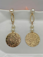 Load image into Gallery viewer, Golden N Pearl Long Shining Earrings