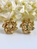Load image into Gallery viewer, Life In A Flower Kundan Earrings