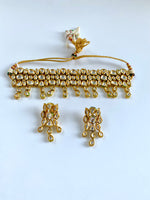 Load image into Gallery viewer, Omnipresent Kundan Gold Necklace Set