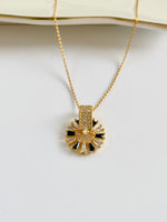 Load image into Gallery viewer, Wheel Of Aura Chain Pendant Necklace