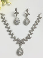 Load image into Gallery viewer, White Flower Diamond Drop Necklace Set