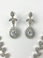 Load image into Gallery viewer, White Flower Diamond Drop Necklace Set