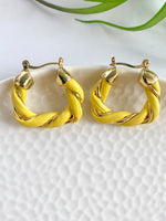Load image into Gallery viewer, Yellow And Golden Intertwined Earrings