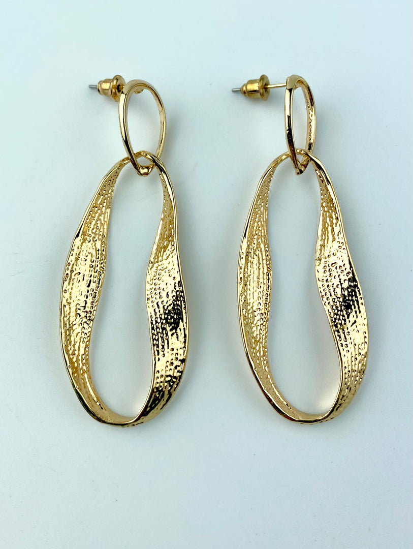 Alice Golden Twist Earrings