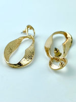 Load image into Gallery viewer, Alice Golden Twist Earrings
