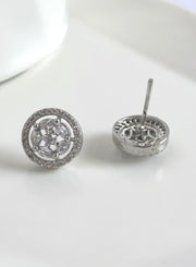Colosa Round Diamond Stud Earrings
