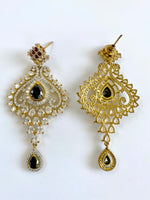 Load image into Gallery viewer, Dazzling Black Centre White Diamond Golden Earrings
