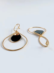 Elizabeth Multishaped Black and Golden Big Earrings