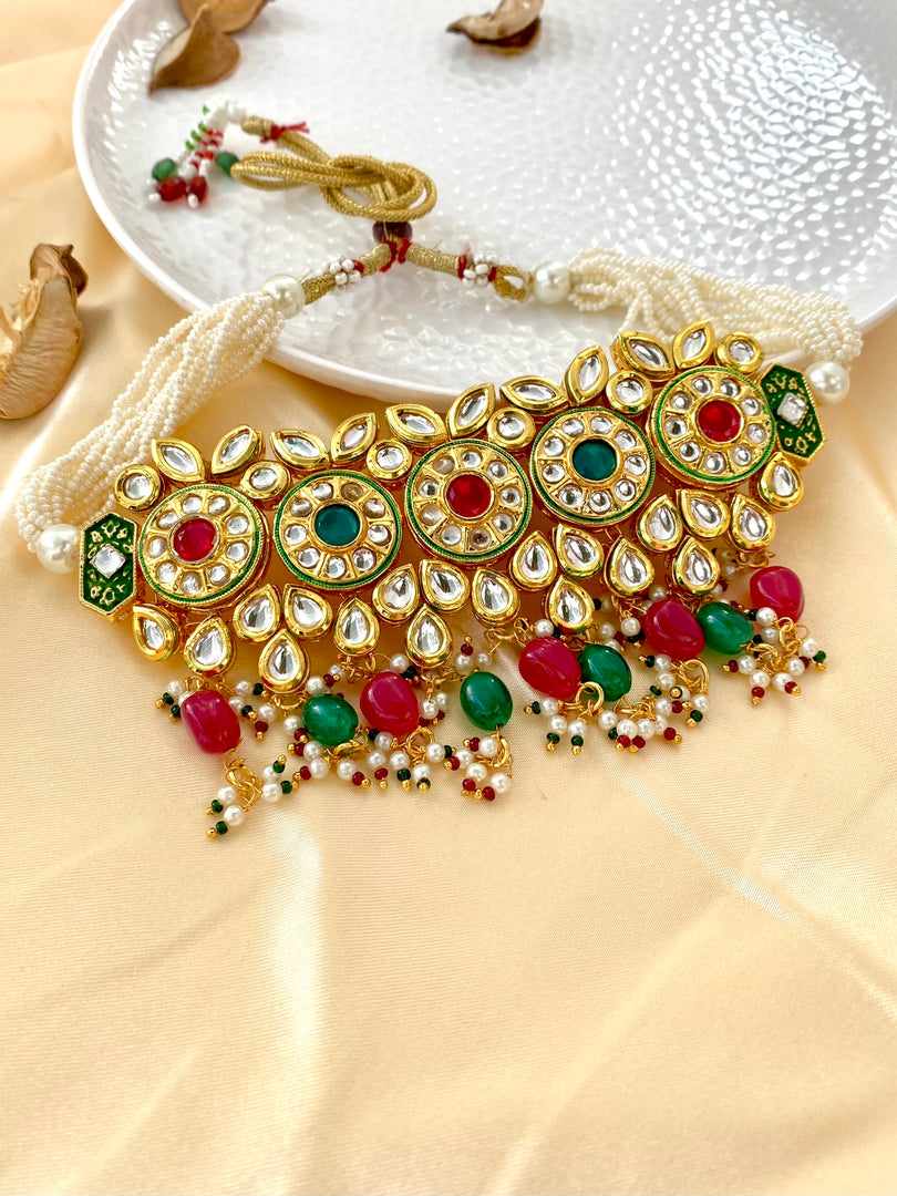 Enigmatic Kundan Allure Choker Necklace Set