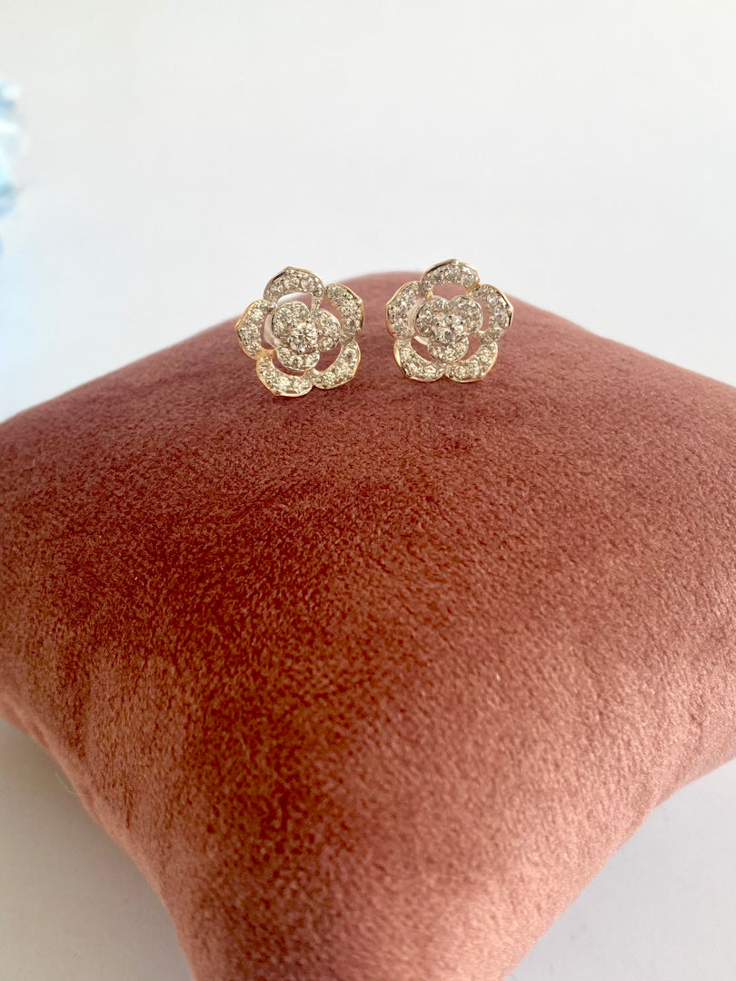 Flower In Flower White Diamond Earrings