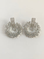 Load image into Gallery viewer, Glittery White Diamond Circle Dangler Earrings
