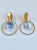 Load image into Gallery viewer, Marble N Golden Round Earrings

