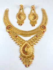 Layered Traditional Gold Necklace Set