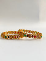 Load image into Gallery viewer, Living The Tradition Red &amp; Green Bangle Set Of Two
