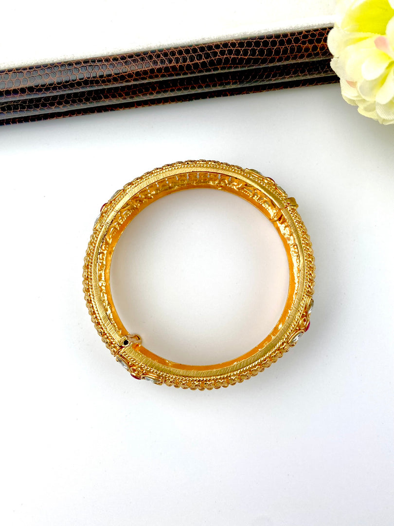 Matte Golden Net Classy White & Pink Kundan Bangle Set Of Two