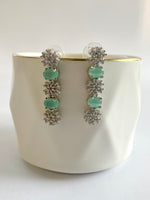 Load image into Gallery viewer, Mint Green Flower Diamond Necklace Set
