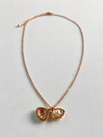 Load image into Gallery viewer, Pearl Shell Rose Gold Chain Pendant
