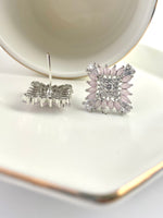 Load image into Gallery viewer, Pinky Vinky Diamond Stud Earrings
