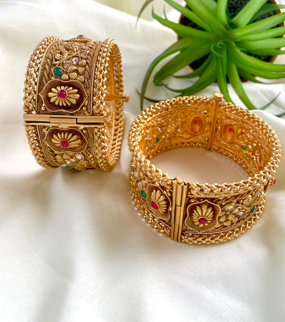 Royal Golden Relation Matte Bangle Set Of Two