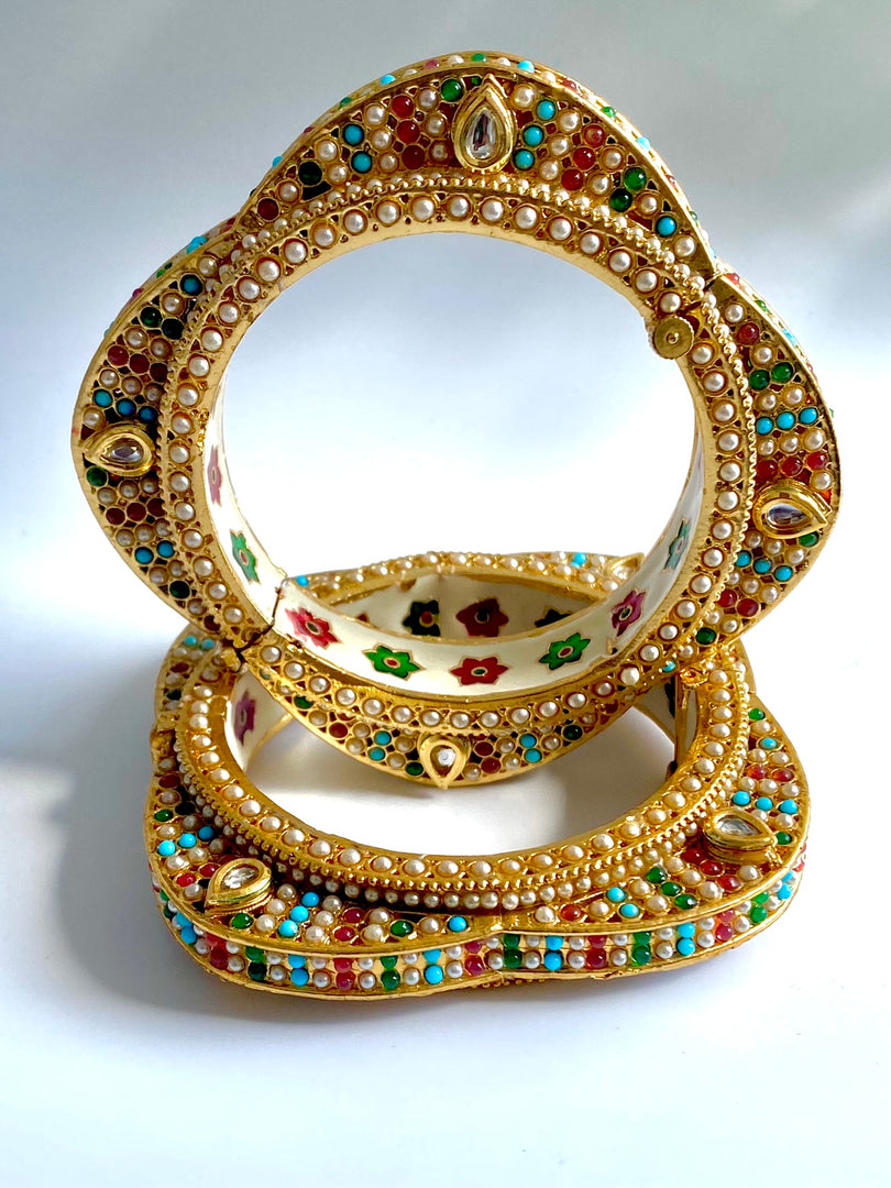 Royal Rajwada Multicolour Jadau Bangle Set