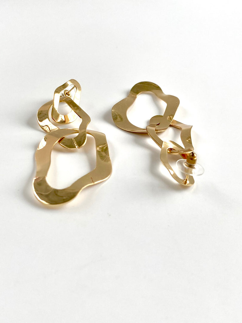 Shiny Twisted Golden Earrings