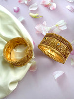 Load image into Gallery viewer, Third Eye Shiva Royal Matte Bangle Set Of Two
