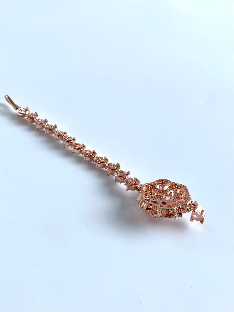 Baby Pink In Rose Gold Diamond Maang Tika