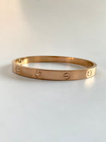 Load image into Gallery viewer, Chanel Logo Design Rose Gold Gloss Finish Bracelet
