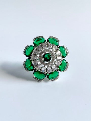 Elizabeth Emerald Green White Diamond Free Size Ring