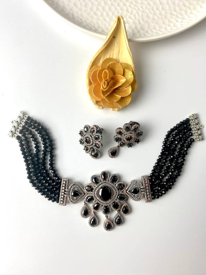 Stunning Black Sun Diamond Choker Necklace Set