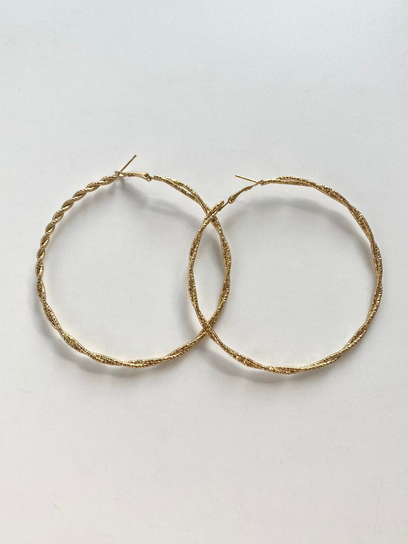 Two Big Waves Mingled Hoop Earrings