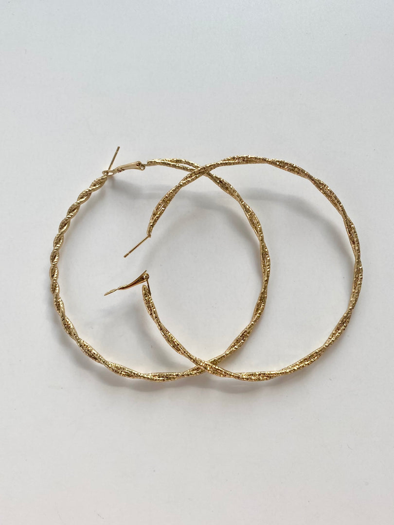 Two Big Waves Mingled Hoop Earrings